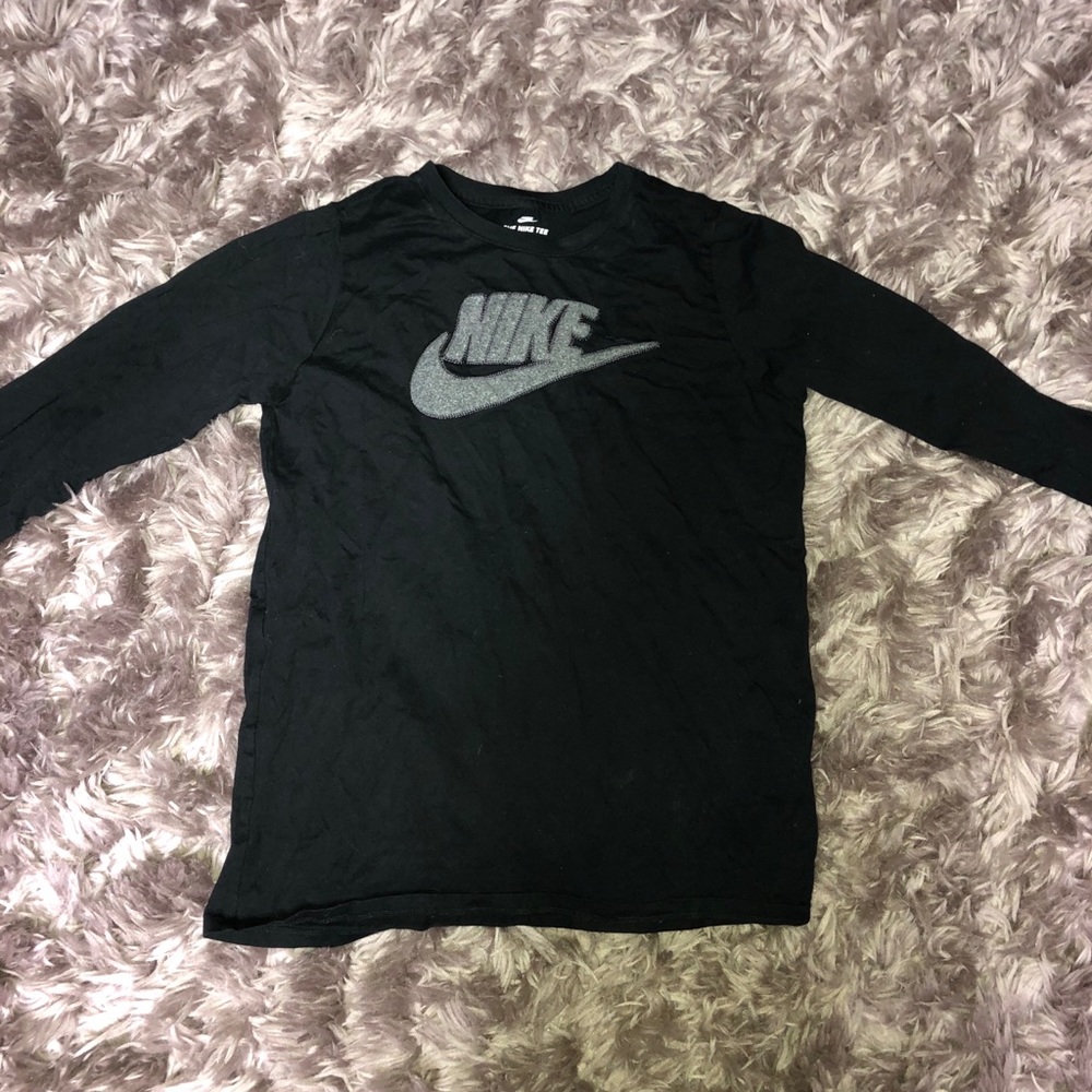 Nike long sleeve shirt
